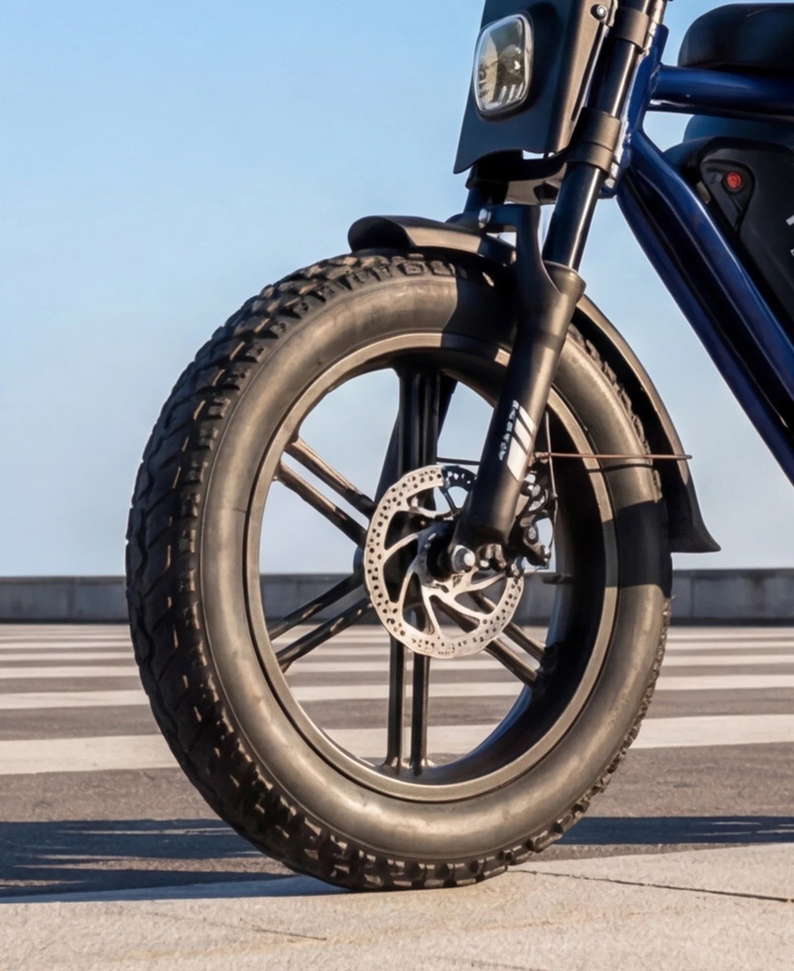 T16 MopedStyle–Bluetooth, RGBL ights & NFCUnlock