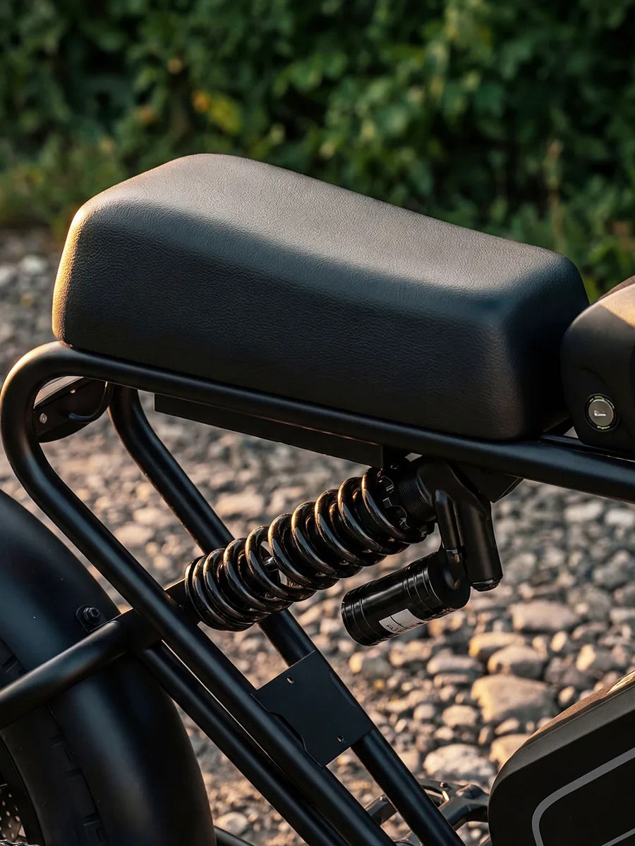 DK/300MAX  Moped-Style