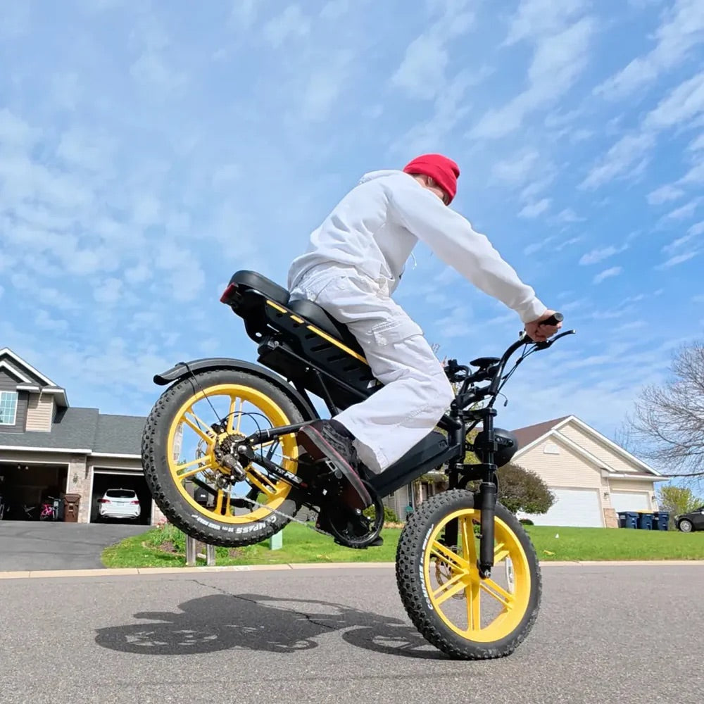 R9 1500W Full-Suspension Moped