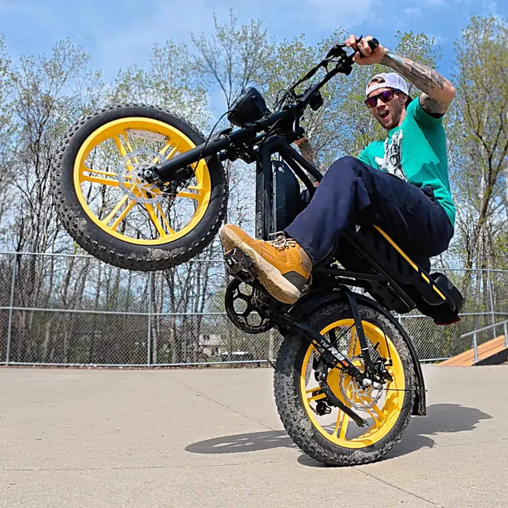 R9 1500W Full-Suspension Moped